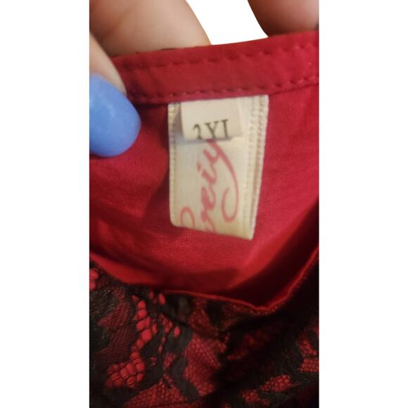 Vintage-Inspired Red & Black Lace Cocktail Dress – Size 1X – Romantic - Picture 2 of 4